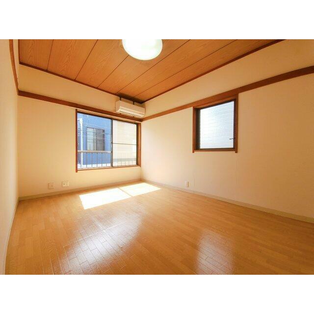 その他部屋・スペース　落ち着いて過ごせるお部屋なので、寝室にいかがでしょうか