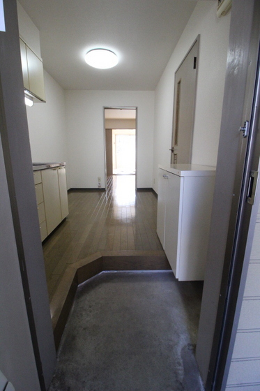玄関　※他号室の写真です