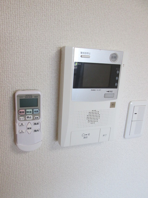 セキュリティ　モニター付インターホン