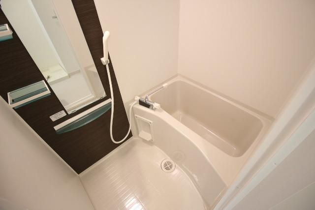 バス・シャワールーム　オシャレなバスルーム