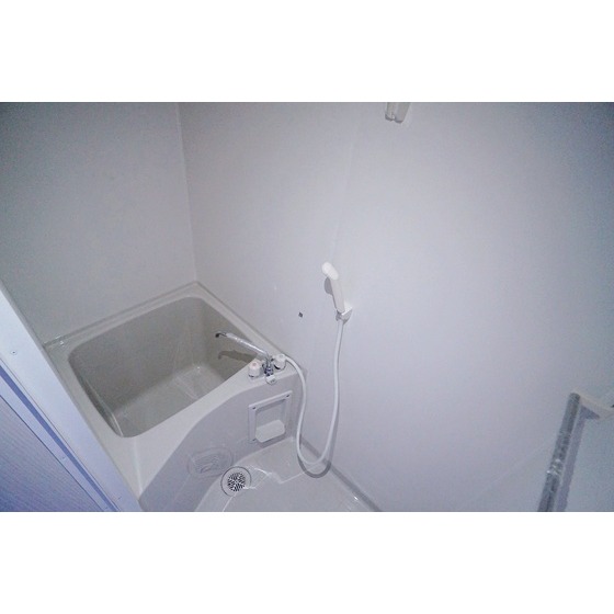 バス・シャワールーム　快適なバストイレ別