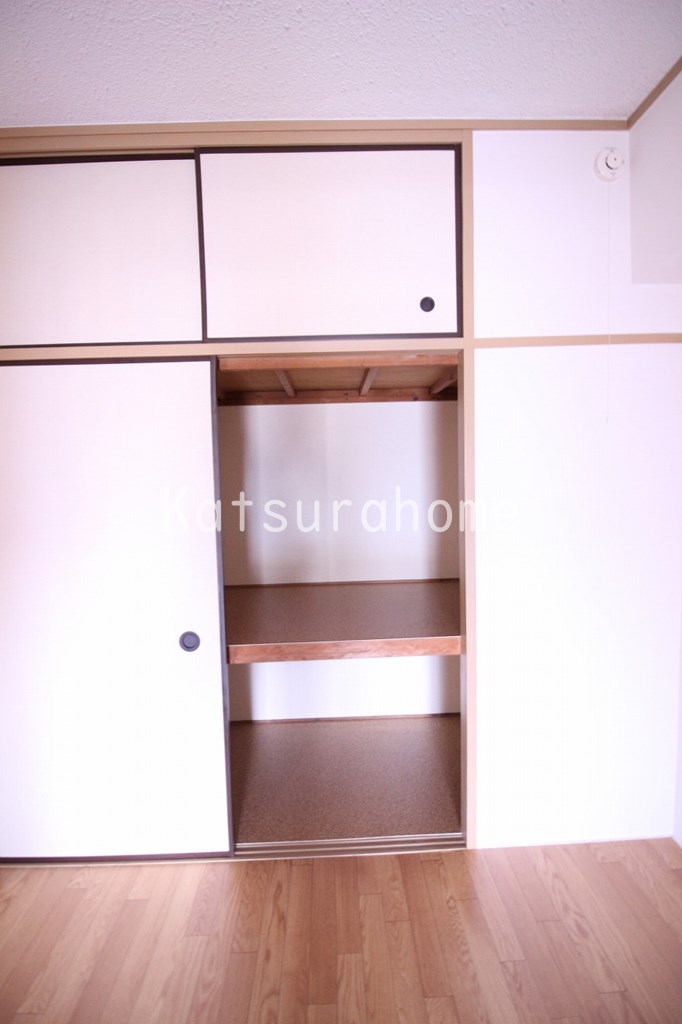 収納　同タイプ室内写真