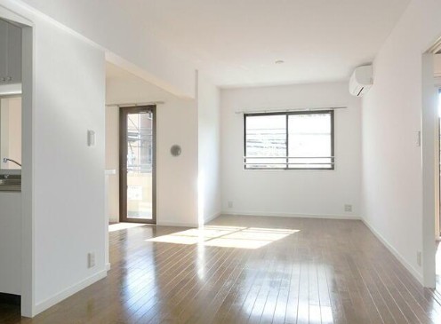 居室・リビング　同タイプのお写真です