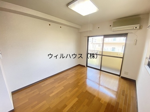 その他部屋・スペース　明るい洋室！