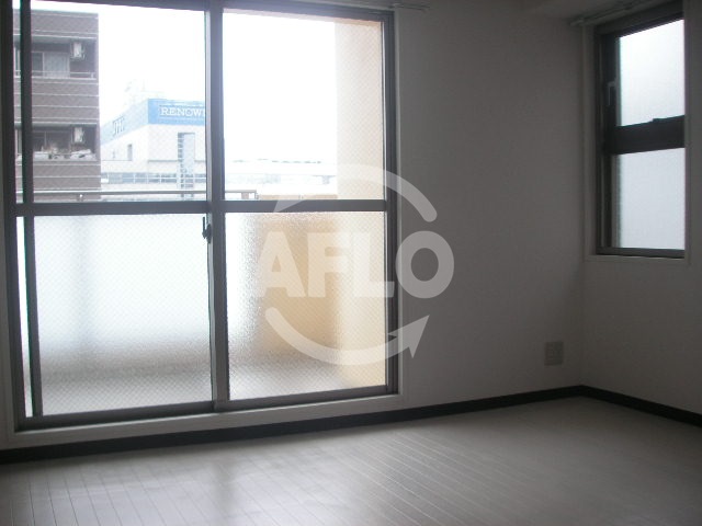 居室・リビング　インペリアル新町　居間