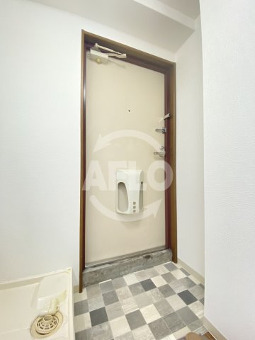 玄関　ルミエール西大橋　玄関