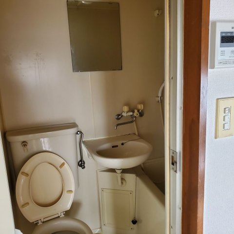 トイレ　ゆったりとした空間のトイレです