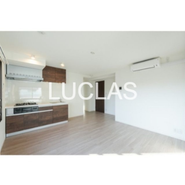 居室・リビング　白基調のくつろぎ空間♪