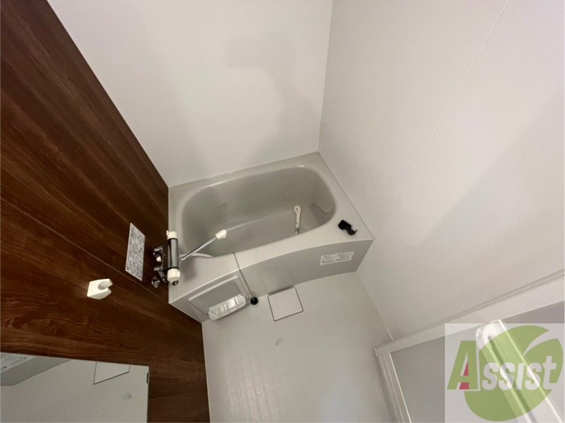 バス・シャワールーム　お風呂になります。一日の疲れを癒してくださいね。