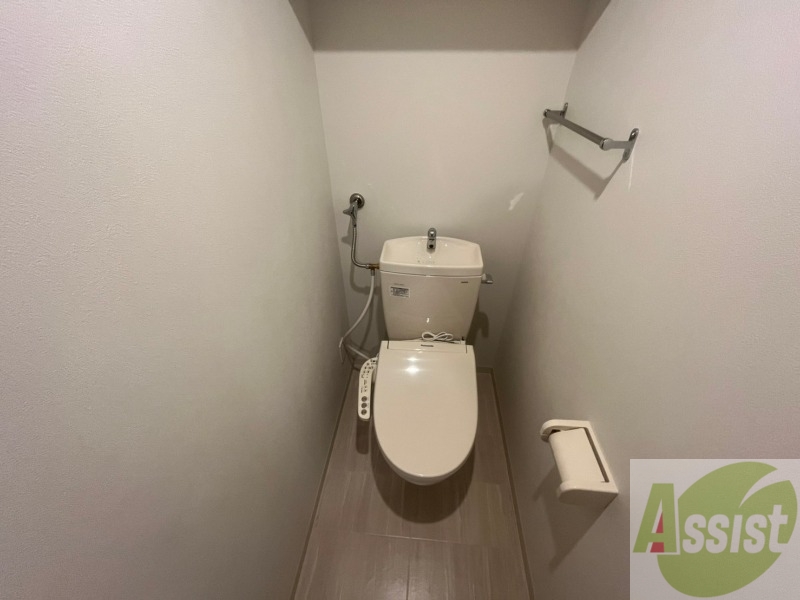 トイレ　トイレです。ウォシュレット付を探している方、おすすめです。