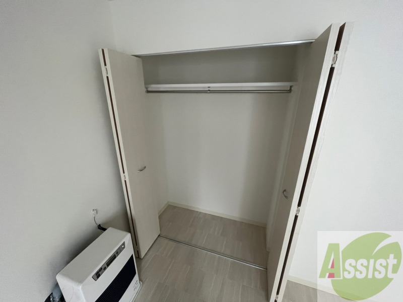 収納　寝室のクローゼットにもたくさん収納出来ますね！