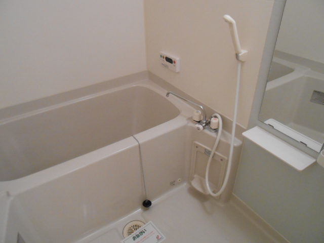 バス・シャワールーム　追焚機能付浴槽完備