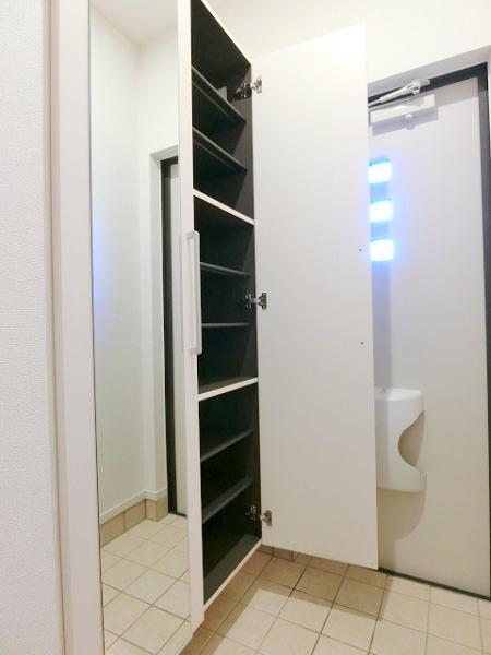 玄関　写真は別のお部屋のイメージです　現況優先