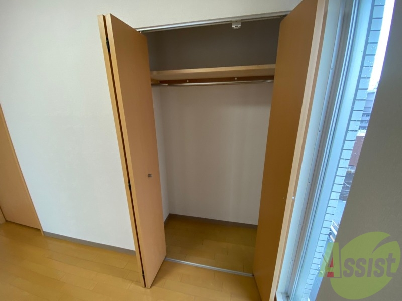 収納　寝室のクローゼットにもたくさん収納出来ますね！