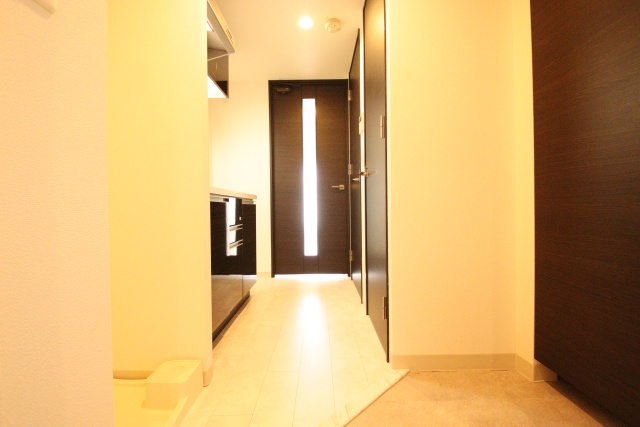 玄関　※別室の参考写真の為、現況優先です。