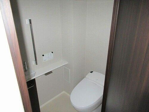 トイレ　トイレもきれいです