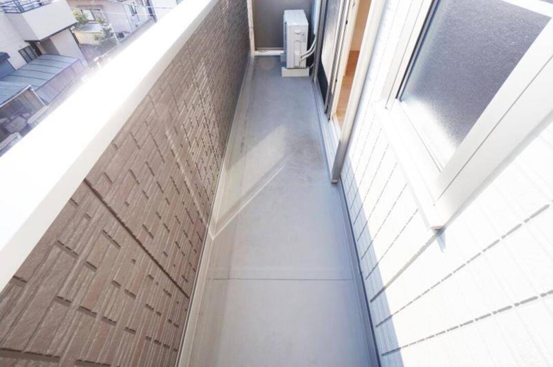 バルコニー　バルコニー