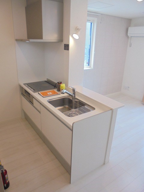 キッチン　写真は101号室です。（参考）
