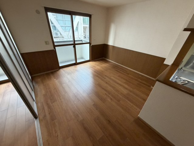 居室・リビング　ゆったり過ごせる居間です