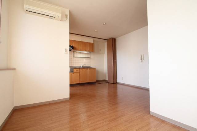 居室・リビング　＊２０１号室参照