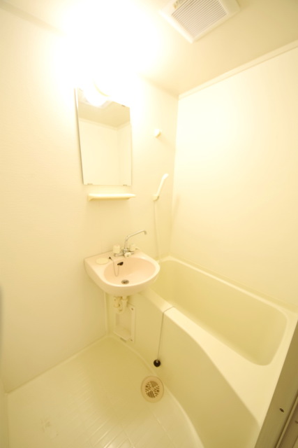 バス・シャワールーム　～さっぱりしましょう～