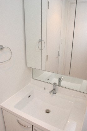洗面設備　洗面化粧台付き♪