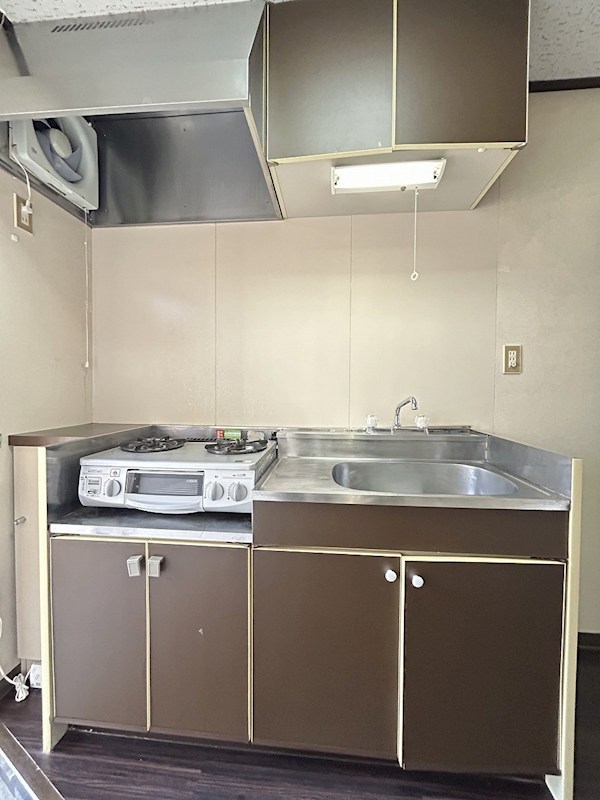 キッチン　※写真は101号室です(参考)