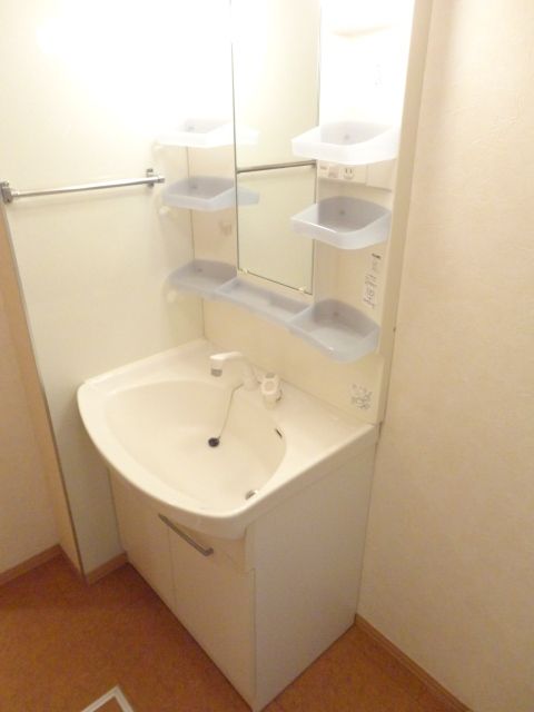 洗面設備　別号室参照