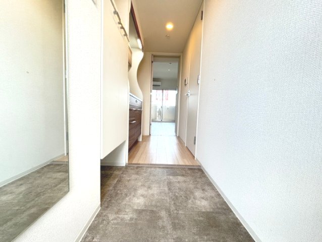 玄関　詳細は、RISUMO江坂本店までお問合せください♪