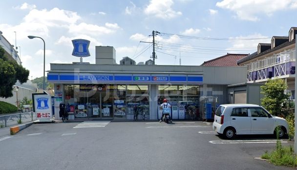 コンビニ　ローソン板橋三園一丁目店（コンビニ）まで180m