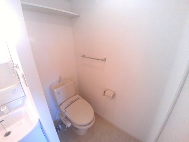 トイレ　シンプルで使いやすいトイレです