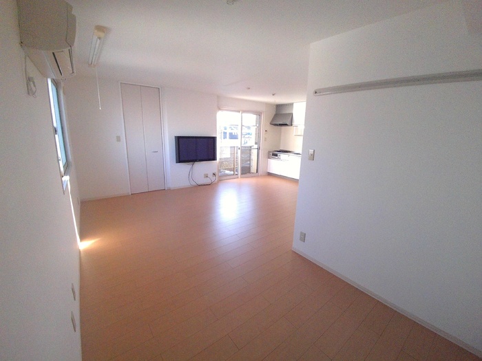 居室・リビング　こちらのリビングで趣味の時間をお楽しみください