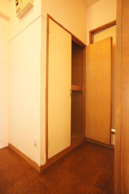 収納　奥行きのある収納完備！増えがちな荷物をスッキリ収納できます！