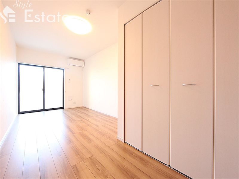 居室・リビング　内装