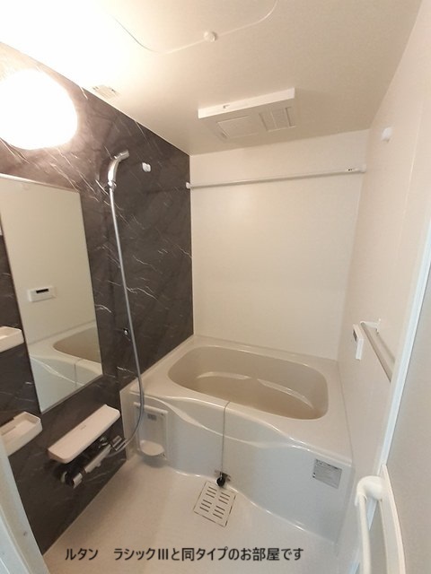 バス・シャワールーム　同仕様サンプル写真