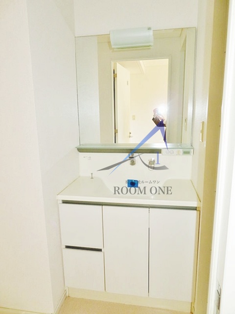 洗面設備　洗面台です。