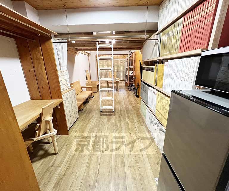 居室・リビング　リノベーションされております