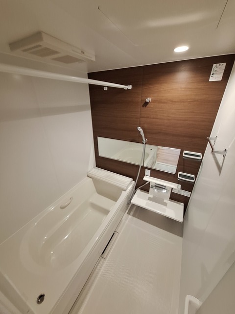 バス・シャワールーム　★追炊き・浴室乾燥機★