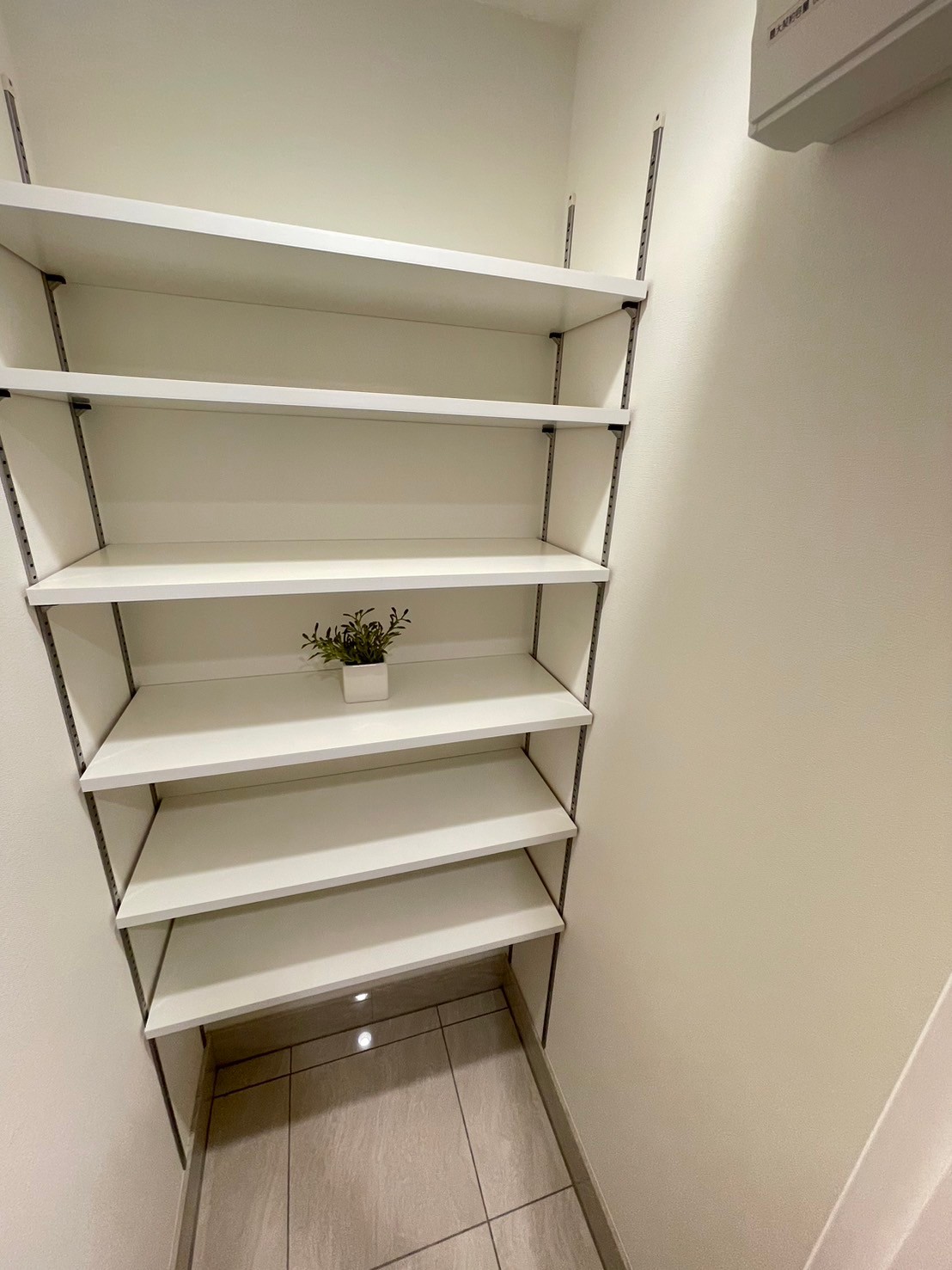 玄関　シューズクローク