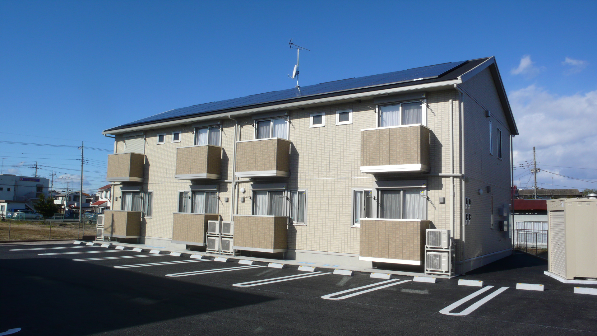 建物外観　間取り反転タイプあり　インターネット無料