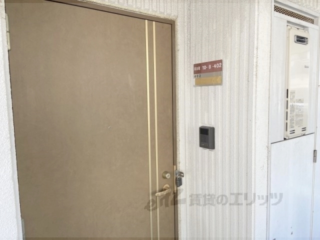 玄関　インターホン