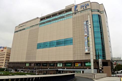 ショッピングセンター　エールエールA館（ショッピングセンター）まで583m