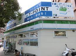 コンビニ　ファミリーマート女学院前店（コンビニ）まで324m