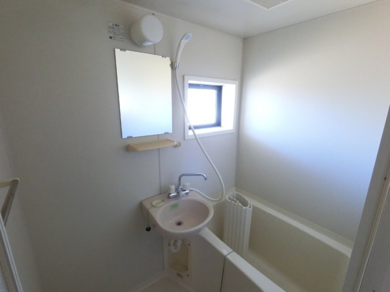 バス・シャワールーム　図面と現状に相違がある場合には現状を優先