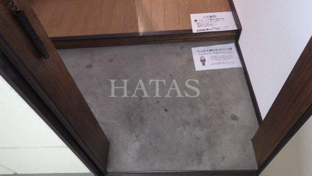 玄関　同物件別部屋です