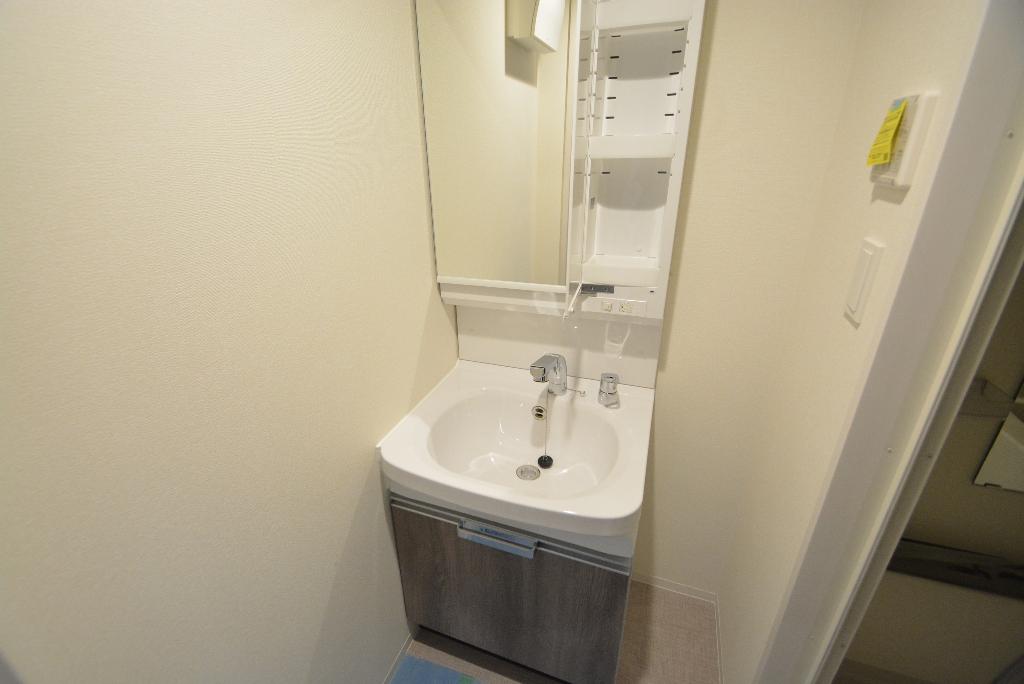 洗面設備　洗髪洗面化粧台