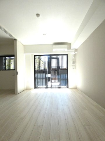 居室・リビング　居室