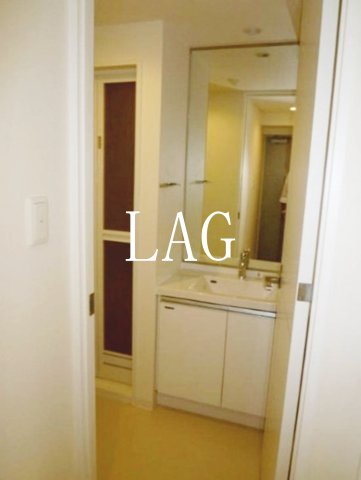 洗面設備　洗面台です。