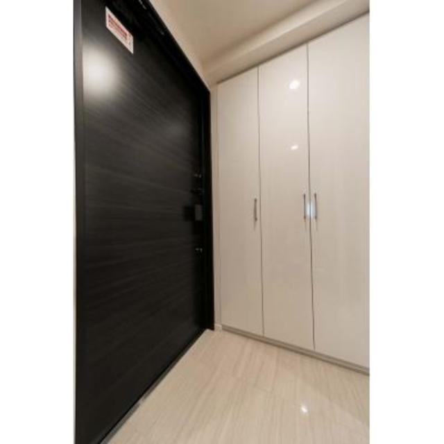 玄関　※写真は同タイプ住戸です。