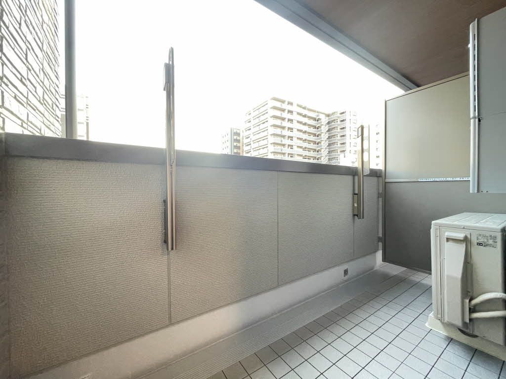 バルコニー　バルコニー